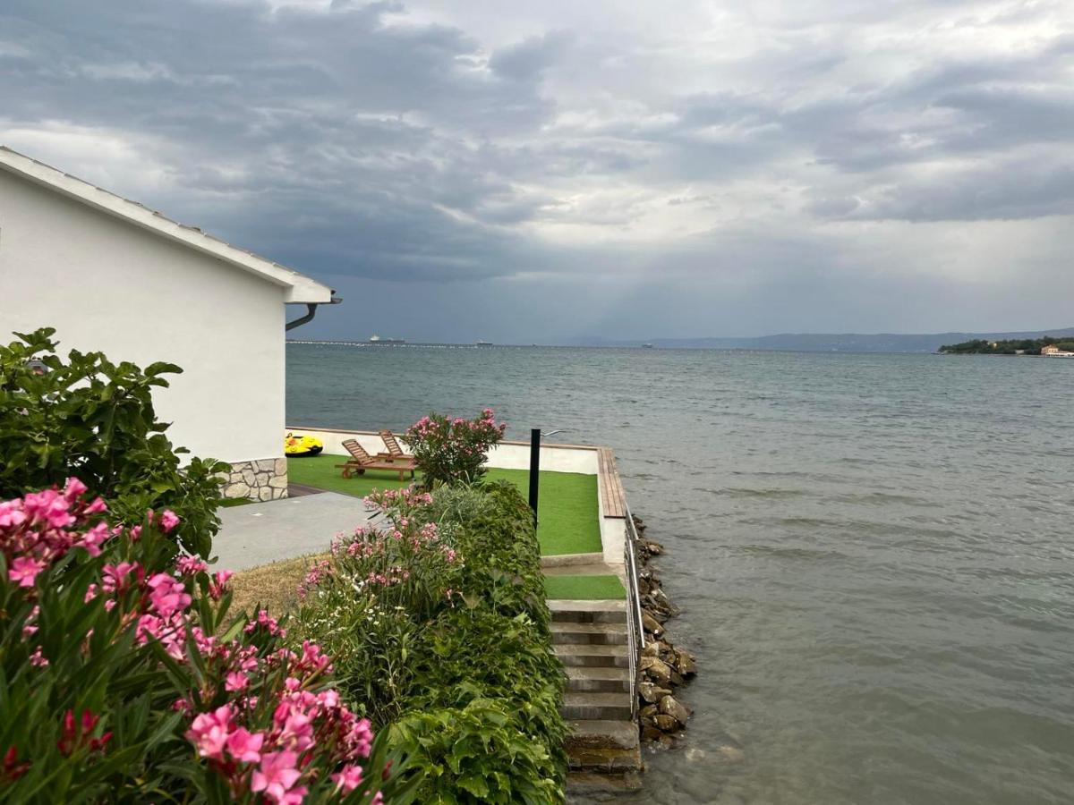 Villa Olga - Uniqe House With Private Beach Ankaran Dış mekan fotoğraf